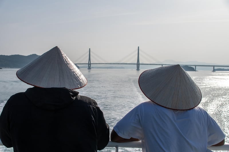 Travelers in a foreign city